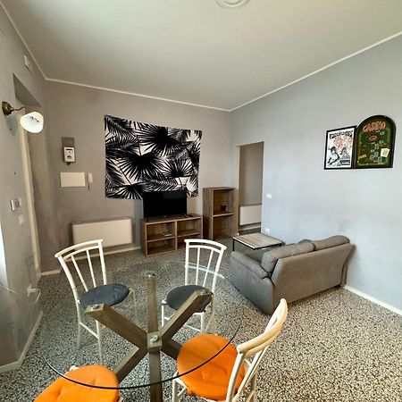 4 Balconi Rooms Paladini B&B E Appartamenti Lecce Buitenkant foto