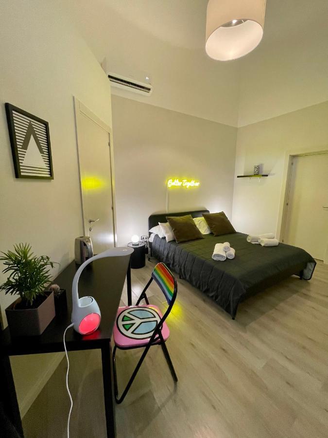 4 Balconi Rooms Paladini B&B E Appartamenti Lecce Buitenkant foto