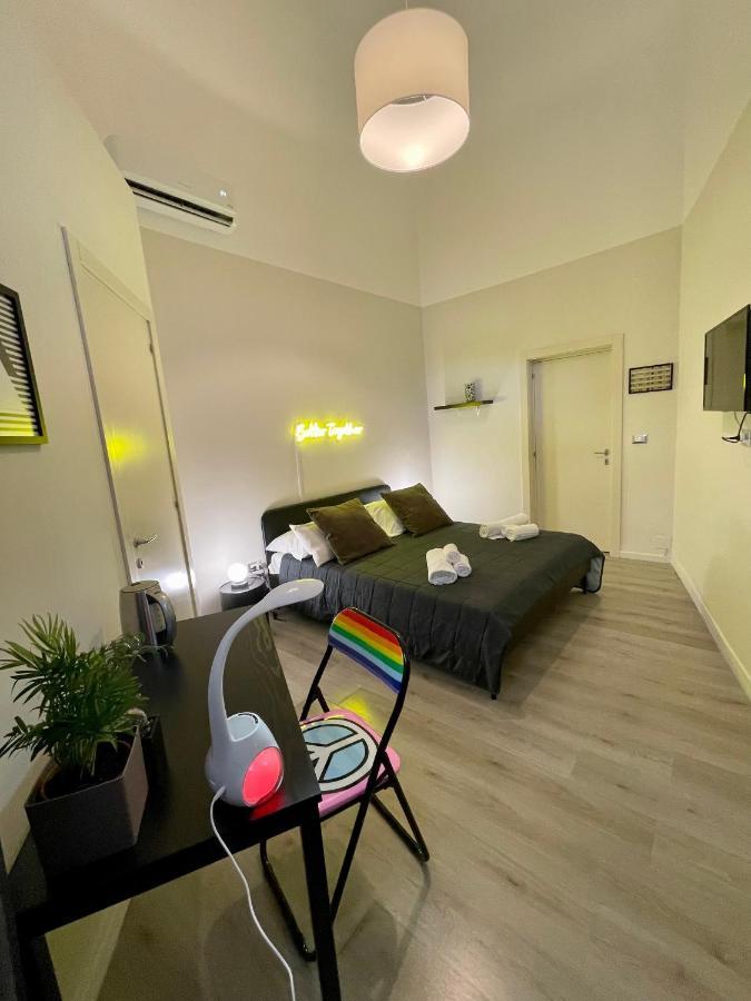 4 Balconi Rooms Paladini B&B E Appartamenti Lecce Buitenkant foto