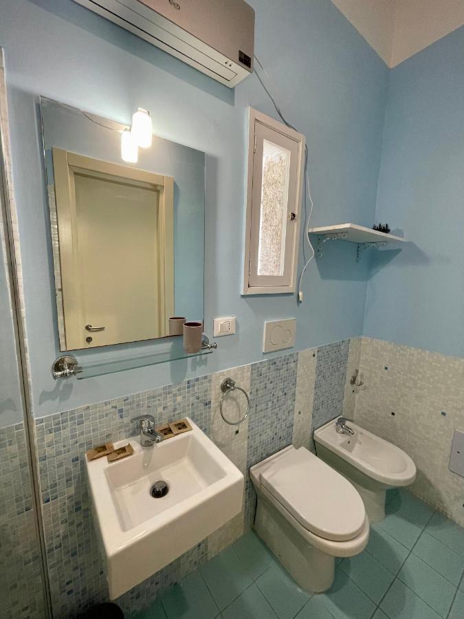 4 Balconi Rooms Paladini B&B E Appartamenti Lecce Buitenkant foto
