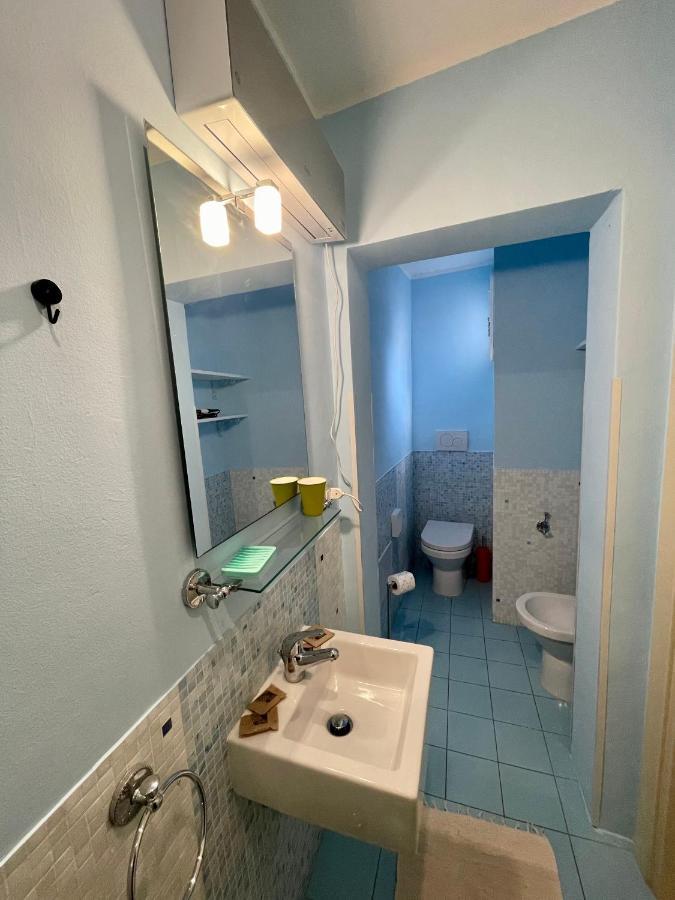 4 Balconi Rooms Paladini B&B E Appartamenti Lecce Buitenkant foto