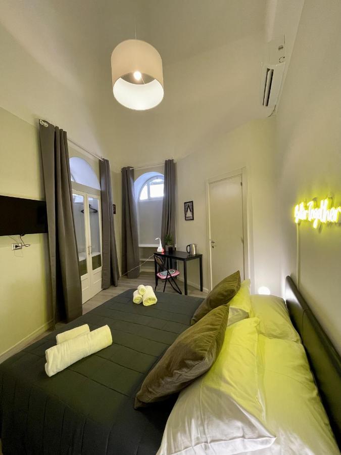 4 Balconi Rooms Paladini B&B E Appartamenti Lecce Buitenkant foto
