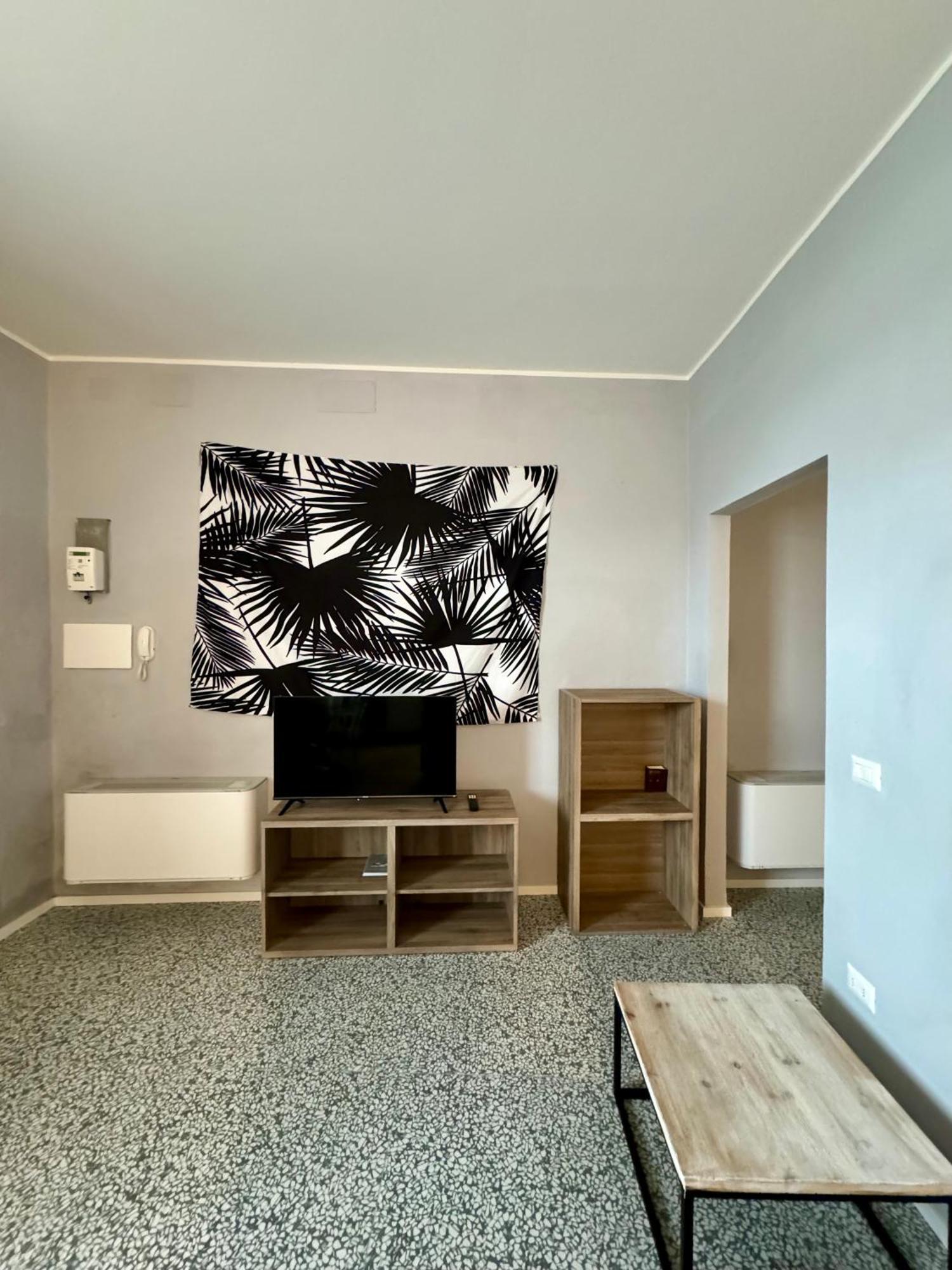 4 Balconi Rooms Paladini B&B E Appartamenti Lecce Buitenkant foto