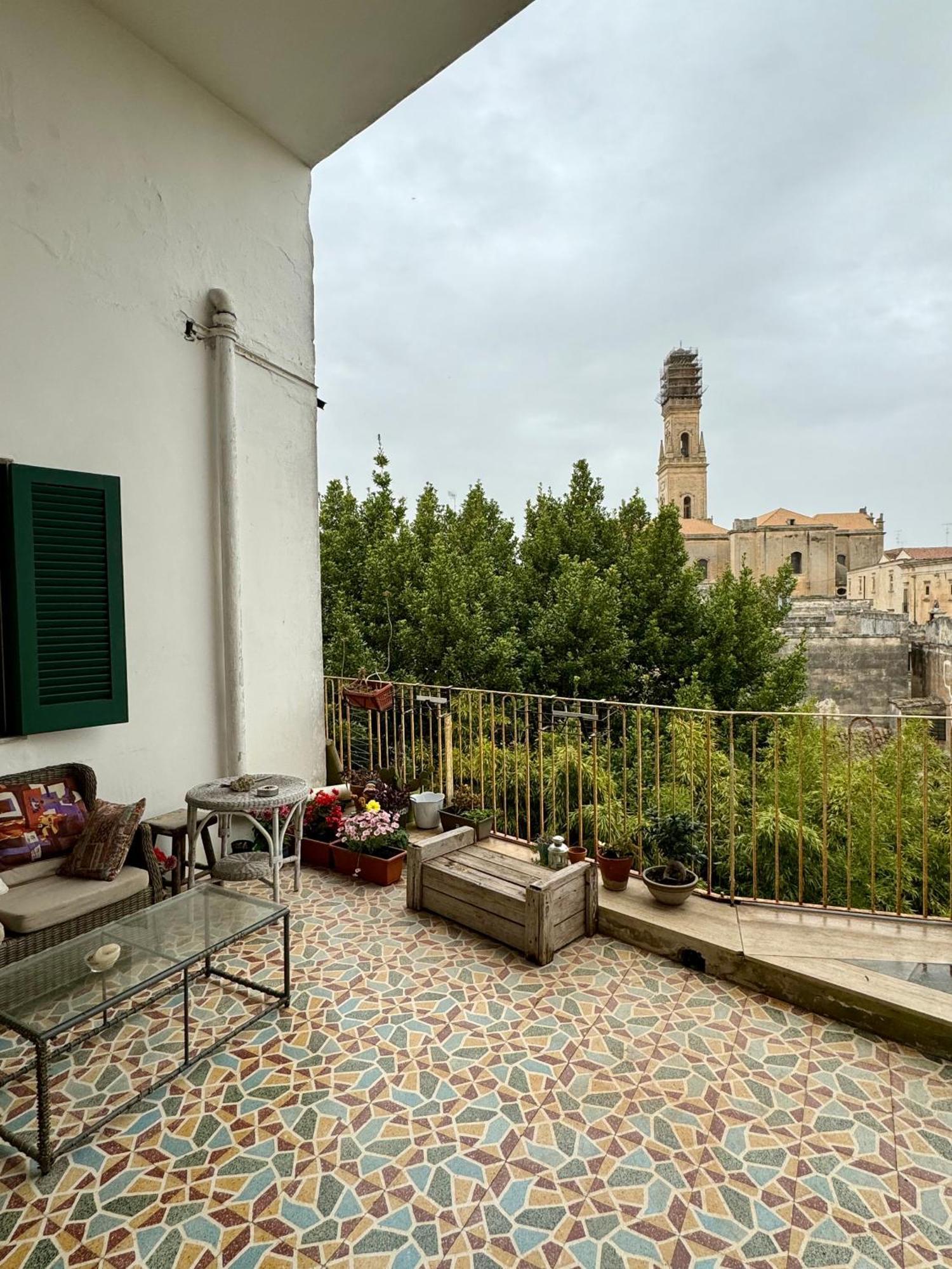 4 Balconi Rooms Paladini B&B E Appartamenti Lecce Buitenkant foto
