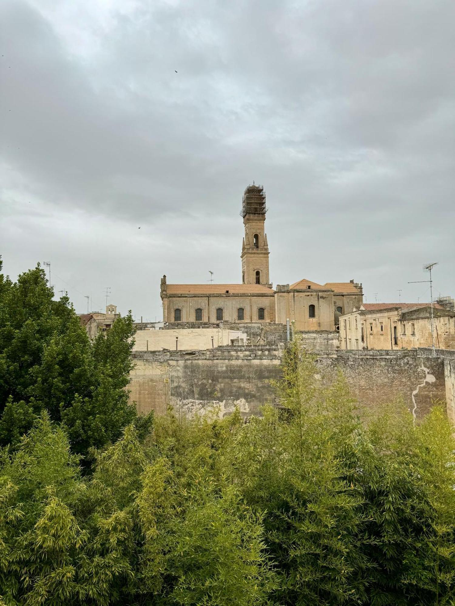 4 Balconi Rooms Paladini B&B E Appartamenti Lecce Buitenkant foto